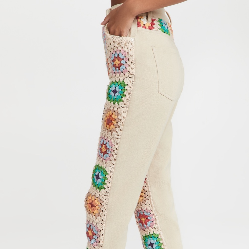 NWOT Free People Zuri Crochet Granny Square Relaxed Straight Jeans Z5-11 - Picture 2 of 14